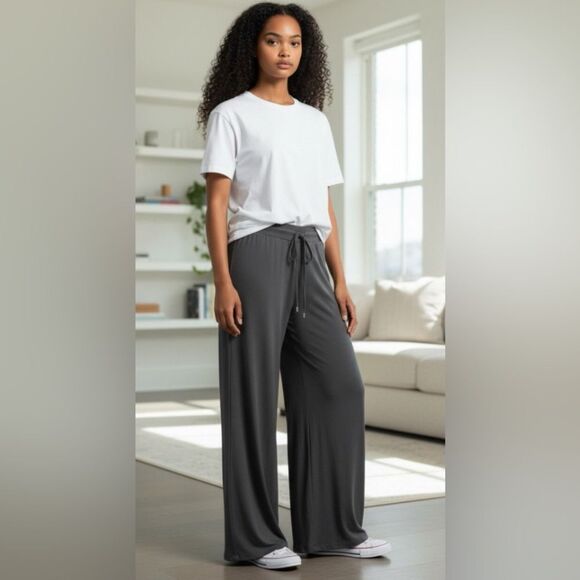 SHAN women’s pants size 8 black